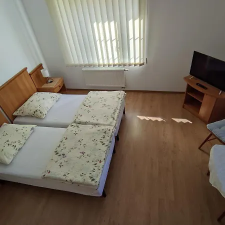 منزل للإقامة Goscinne - Lesna 8 أوسترونيه مورسكية