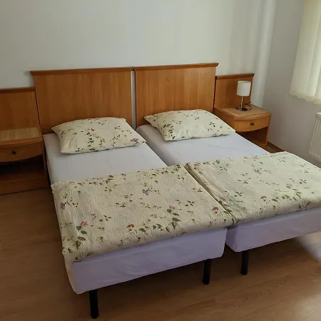 منزل للإقامة Goscinne - Lesna 8 *