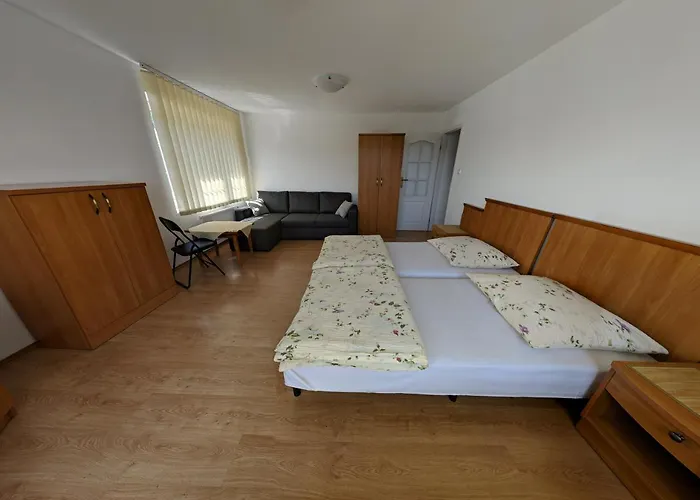 Goscinne - Lesna 8 Privat bolig